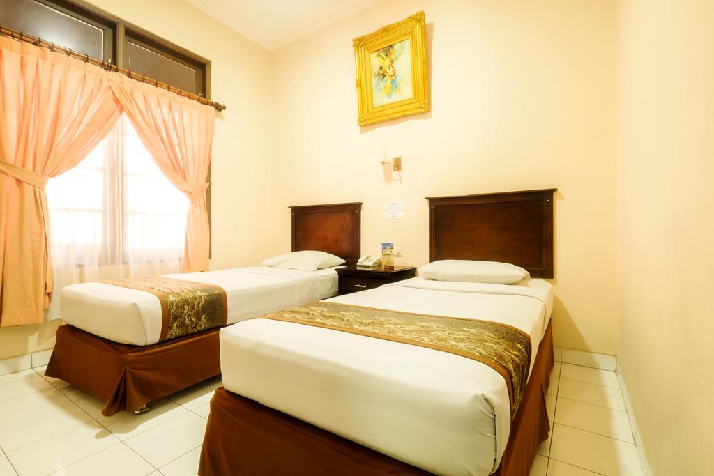 Malioboro Inn Hotel Yogyakarta Exterior foto